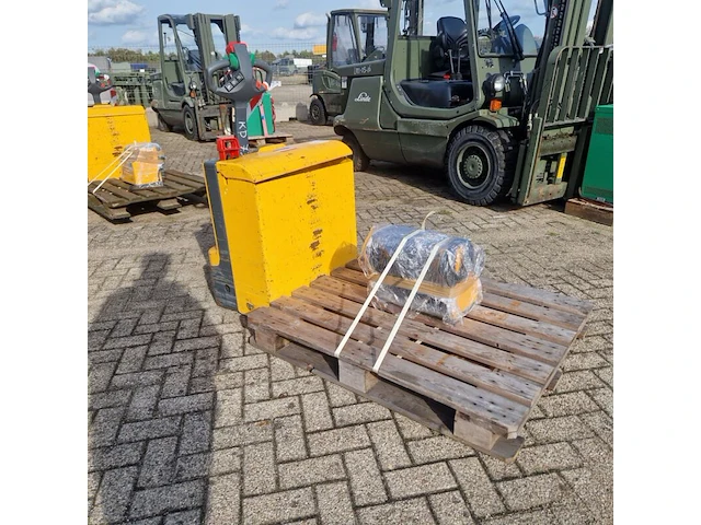 Elektrische palletwagen, jungheinrich, eje-118, 2004 - afbeelding 13 van  17