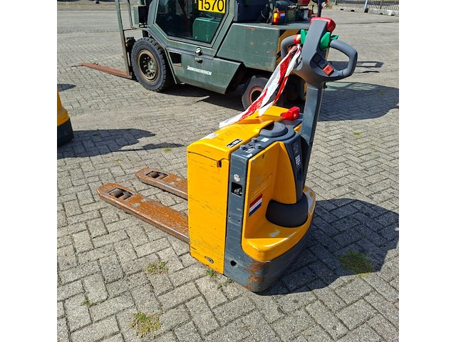 Elektrische palletwagen, jungheinrich, eje118 - afbeelding 4 van  8