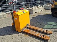 Elektrische palletwagen, jungheinrich, ele16 - afbeelding 2 van  9