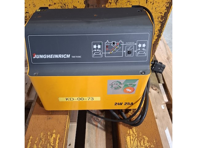 Elektrische palletwagen, jungheinrich, ele18, 2002 - afbeelding 12 van  12