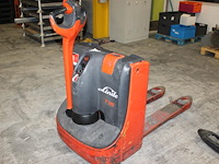 Elektrische palletwagen linde t16. draaiuren 594 uur. - afbeelding 1 van  4