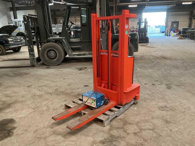 Elektrische palletwagen - afbeelding 1 van  7