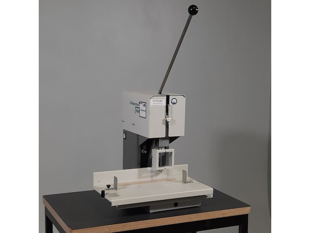 Elektrische papierboormachine, nagel, citoborma 111 - afbeelding 2 van  8