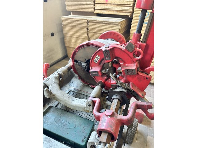Elektrische pijpdraadsnijmachine, rex industries co. ltd., s80av, rood - afbeelding 5 van  11