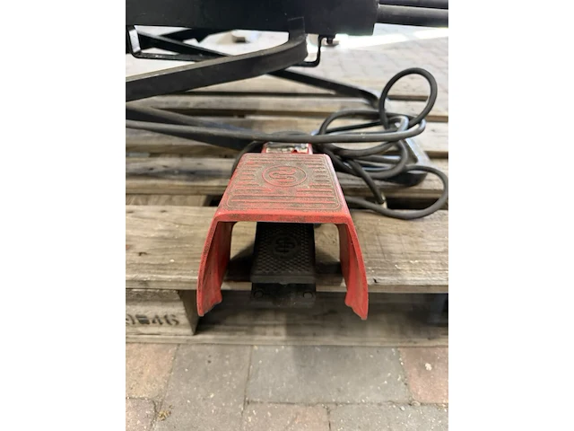 Elektrische pijpdraadsnijmachine, rex, s80av, grijs/rood, met voetpedaal en draadsnijkoppen - afbeelding 2 van  10