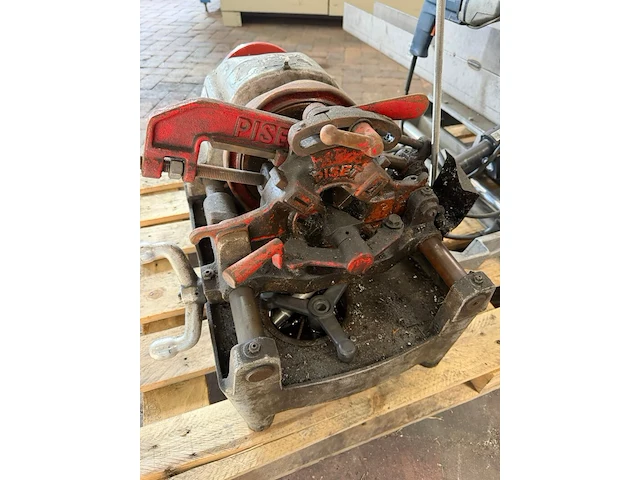 Elektrische pijpdraadsnijmachine, rothenberger / piset, p-60, grijs/rood, met losse gereedschappen - afbeelding 3 van  6