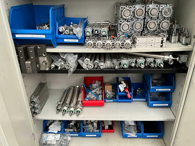 Elektrische + pneumatische componenten - afbeelding 8 van  14