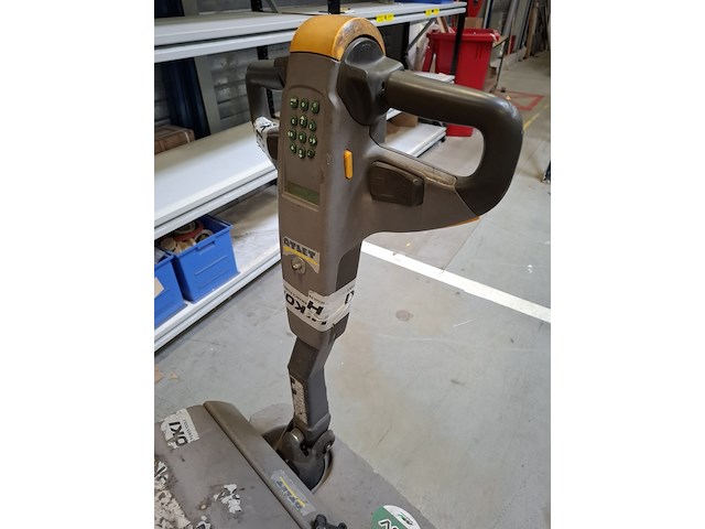 Elektrische pompwagen met lader atlet, piccolo pll180, bouwjaar 2008 - afbeelding 2 van  11