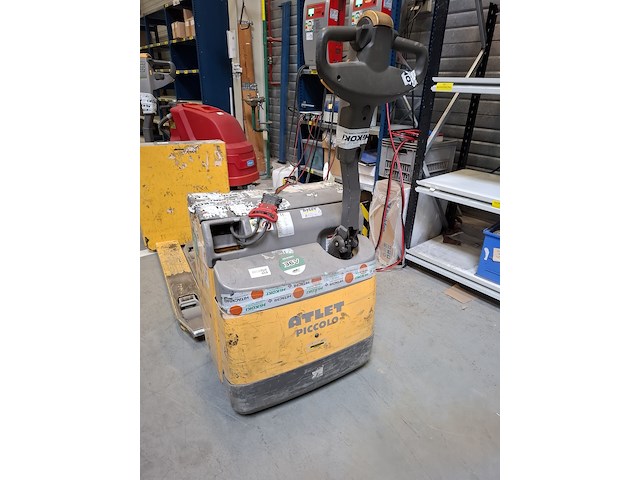 Elektrische pompwagen met lader atlet, piccolo pll180, bouwjaar 2008 - afbeelding 1 van  11