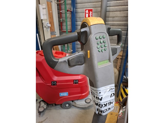 Elektrische pompwagen met lader atlet, piccolo pll180, bouwjaar 2010 - afbeelding 6 van  9