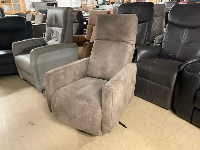 Elektrische relax fauteuil - afbeelding 1 van  13