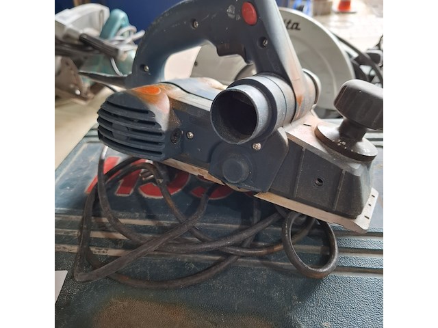 Elektrische schaafmachine bosch, gho-26-82, bouwjaar 2014 - afbeelding 2 van  7