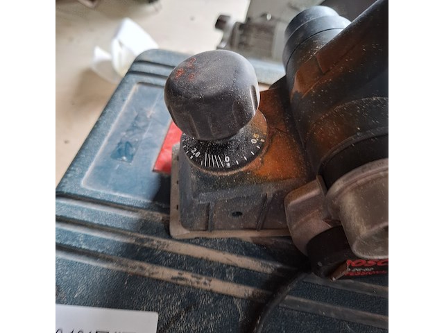 Elektrische schaafmachine bosch, gho-26-82, bouwjaar 2014 - afbeelding 6 van  7