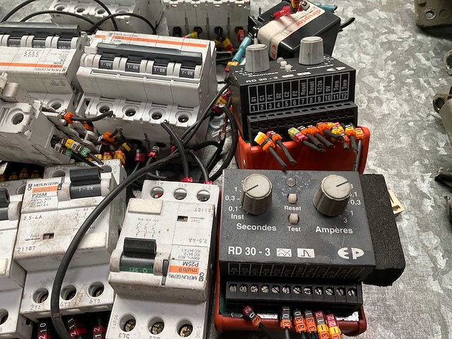 Elektrische schakelaars (11x) - afbeelding 3 van  3