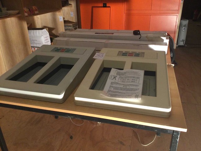 Elektrische schoenmaat meter (2x) - afbeelding 1 van  4