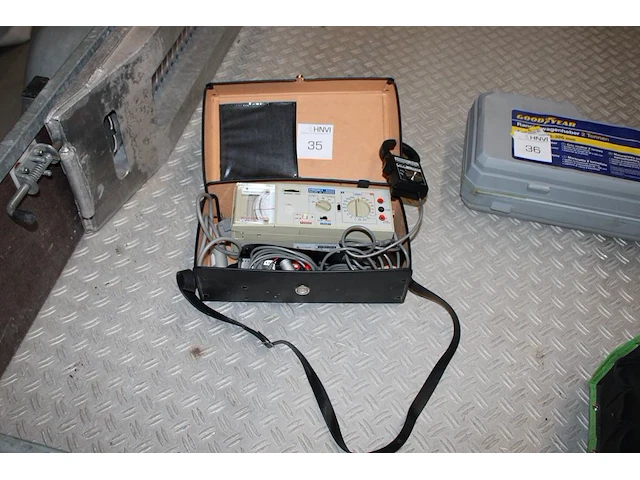 Elektrische schrijvende meetrecorder mioki 8202 micro hicorder in koffer - afbeelding 1 van  2