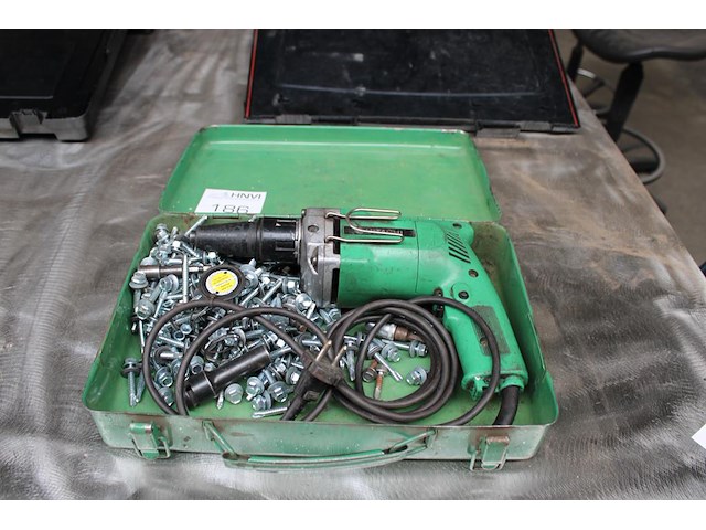 Elektrische schroefmachine hitachi. - afbeelding 1 van  2