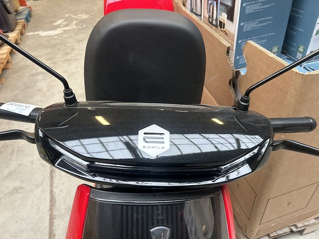 Elektrische scooter 45 km p/u met nederlands kenteken edrive, milano+ - afbeelding 11 van  17