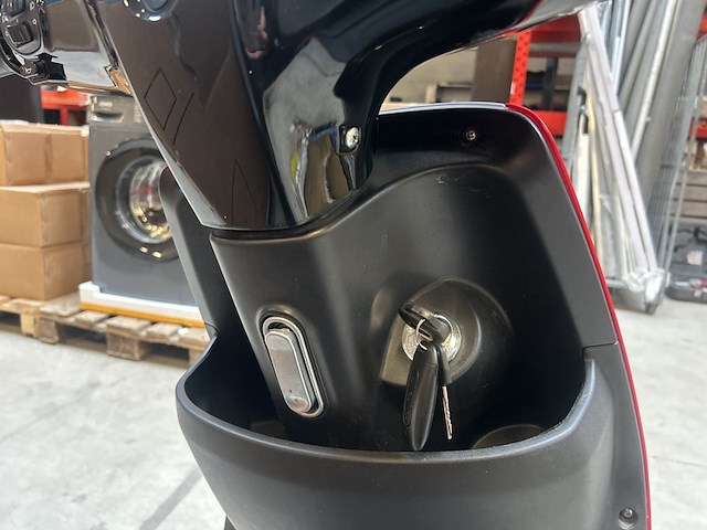 Elektrische scooter 45 km p/u met nederlands kenteken edrive, milano+ - afbeelding 17 van  17