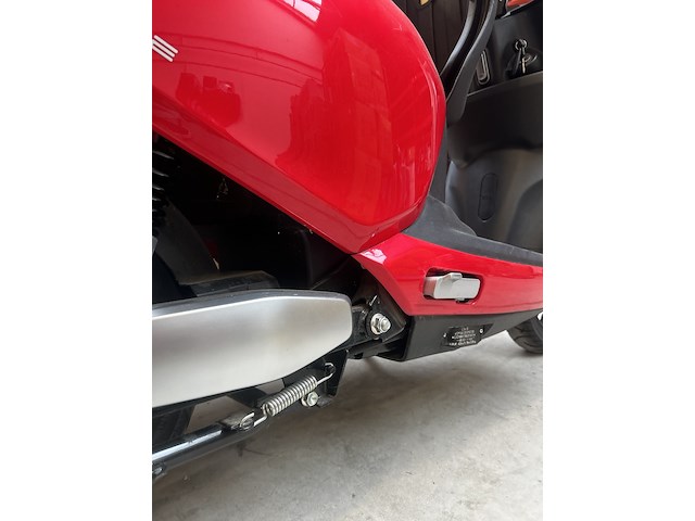 Elektrische scooter 45 km p/u met nederlands kenteken, edrive, milano+ - afbeelding 7 van  17