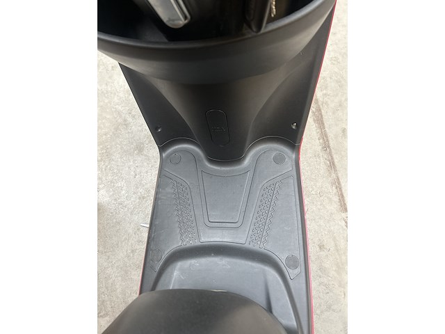 Elektrische scooter 45 km p/u met nederlands kenteken, edrive, milano+ - afbeelding 16 van  17