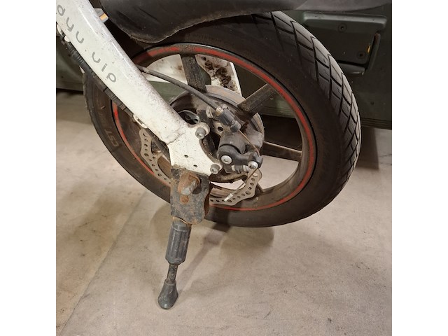 Elektrische scooter, dyu - afbeelding 10 van  27