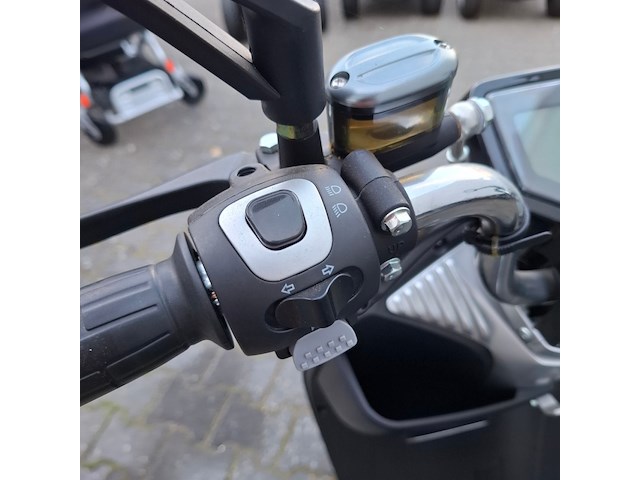 Elektrische scooter, nipponia, volty - afbeelding 9 van  23