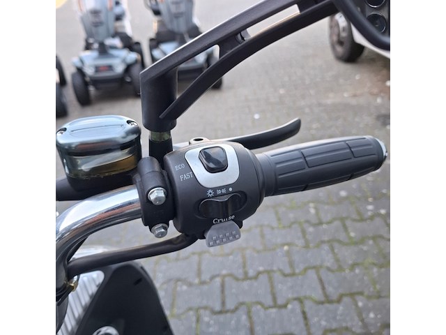 Elektrische scooter, nipponia, volty - afbeelding 10 van  23