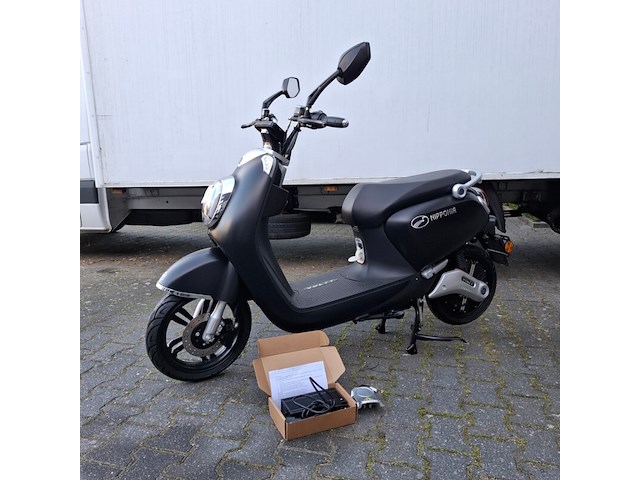 Elektrische scooter, nipponia, volty - afbeelding 1 van  23