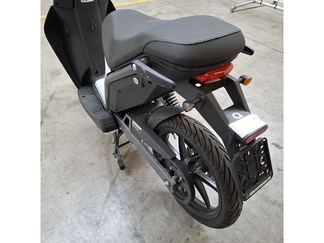 Elektrische scooter, oxygen - afbeelding 7 van  21