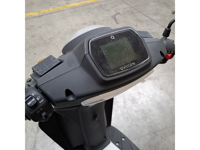 Elektrische scooter, oxygen - afbeelding 8 van  21