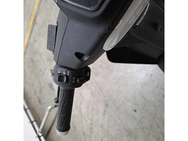 Elektrische scooter, oxygen - afbeelding 6 van  21