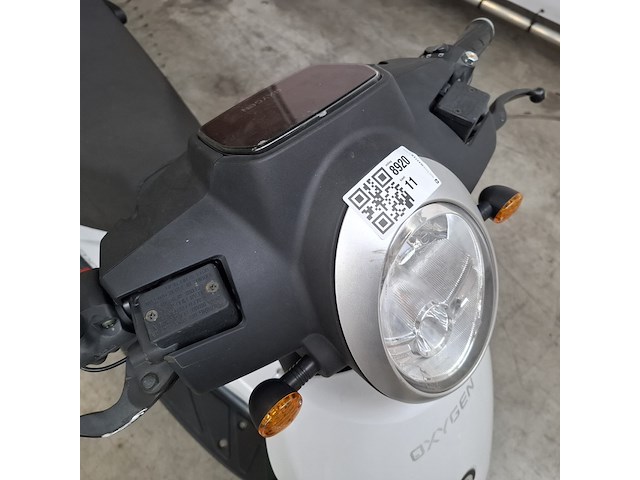 Elektrische scooter, oxygen - afbeelding 15 van  21