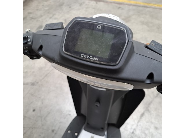 Elektrische scooter, oxygen - afbeelding 18 van  21