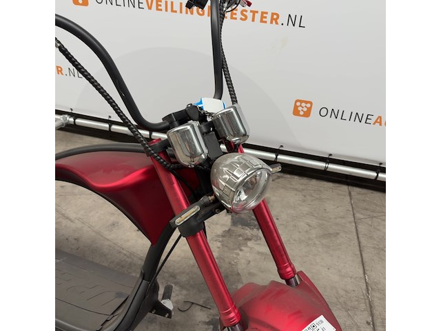 Elektrische scooter - afbeelding 9 van  10