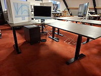 Elektrische sta-zit hoekbureau - afbeelding 1 van  4