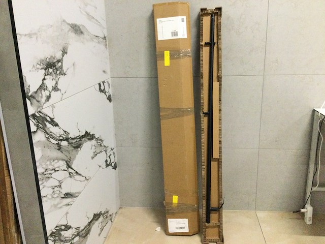 Elektrische staafhandoekradiator 150 cm wb, callista 41.3502, mat zwart - afbeelding 2 van  3