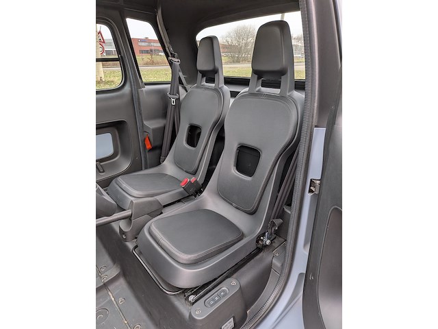 Elektrische stadsauto, citroen, ami, 2022 - afbeelding 4 van  34