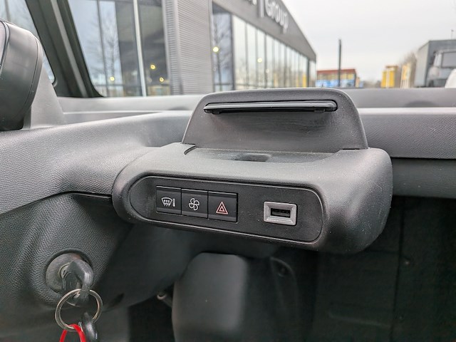 Elektrische stadsauto, citroen, ami, 2022 - afbeelding 9 van  34