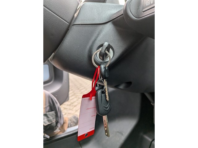 Elektrische stadsauto, citroen, ami, 2022 - afbeelding 10 van  34