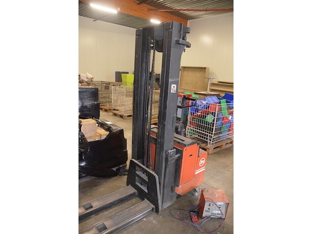 Elektrische stapelaar bt lsv 1600/2 1800kg met accu en lader - afbeelding 4 van  14