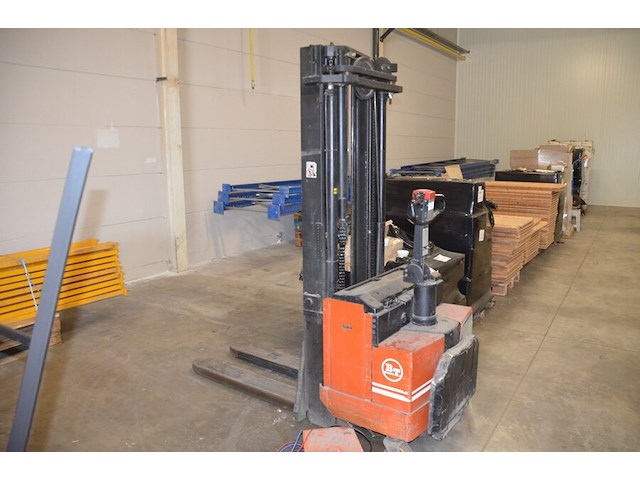 Elektrische stapelaar bt lsv 1600/2 1800kg met accu en lader - afbeelding 12 van  14