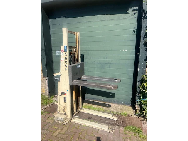 Elektrische stapelaar, crown, eb-65 - afbeelding 1 van  2
