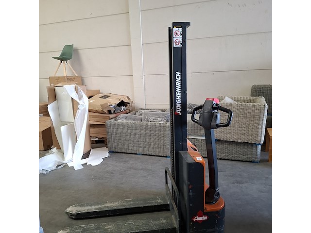 Elektrische stapelaar jungheinrich, epl 110, bouwjaar 2014 - afbeelding 8 van  10