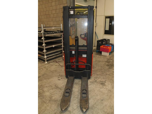 Elektrische stapelaar pelzer l12 i. bouwjaar 2019. hefhoogte 260 cm. afgelezen draaiuren 811 uur. let op: a... - afbeelding 2 van  6
