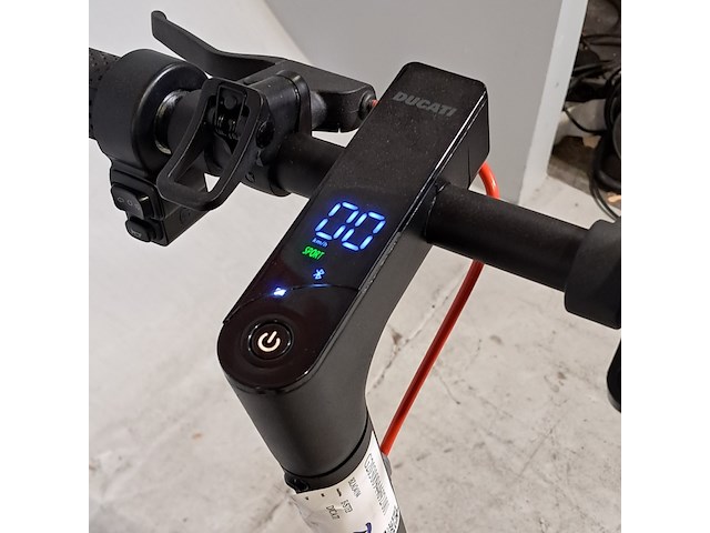 Elektrische step, ducati, pro-1 evo, 2024 - afbeelding 13 van  15