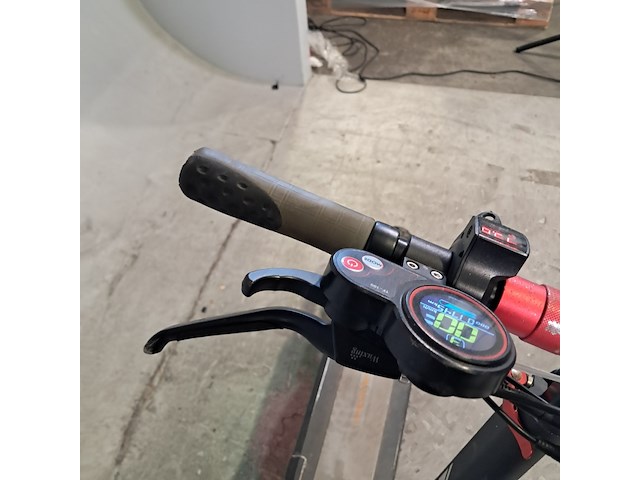 Elektrische step, ienyrid, m4 pro s - afbeelding 13 van  14