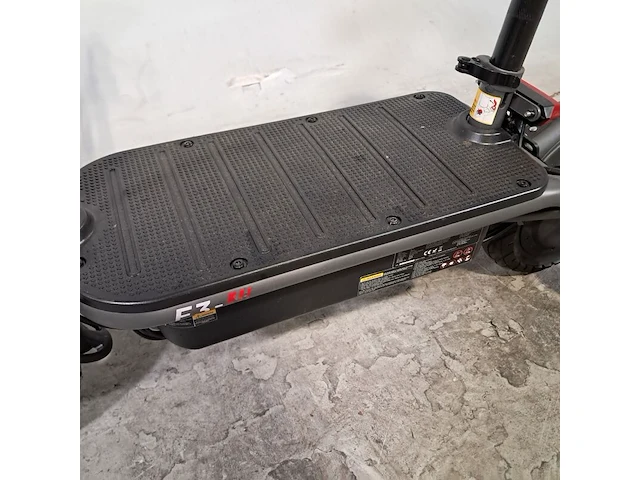 Elektrische step, iscooter - afbeelding 8 van  18
