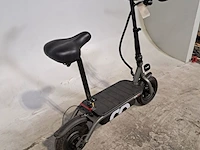 Elektrische step, iscooter - afbeelding 11 van  18