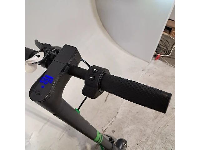 Elektrische step, kick&go - afbeelding 13 van  14
